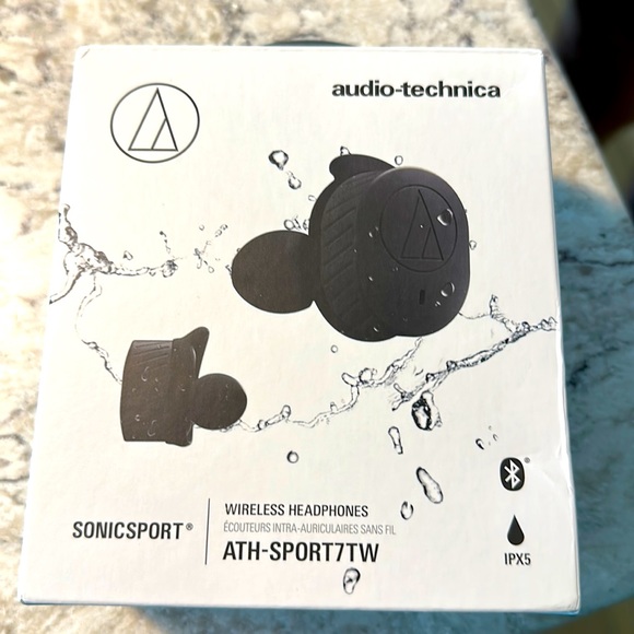 Audio-technica wireless headphones - Picture 1 of 5